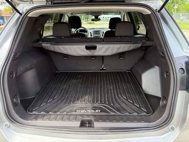 Used 2023 Chevrolet Equinox LS w/ LS Convenience Package FWD image 11