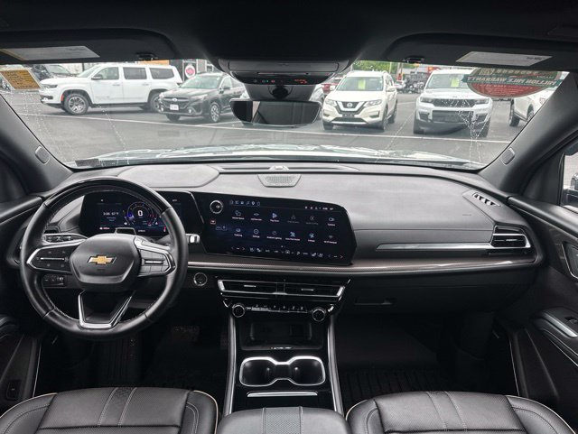 Used 2026 Chevrolet Traverse High Country AWD/4WD image 25