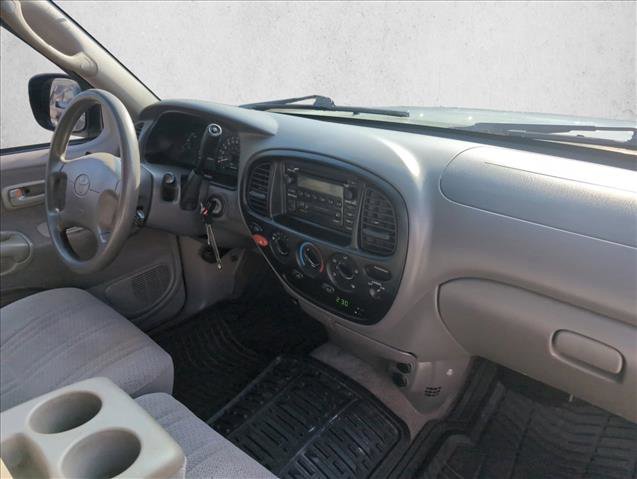 Used 2000 Toyota Tundra SR5 w/ Convenience Pkg image 18