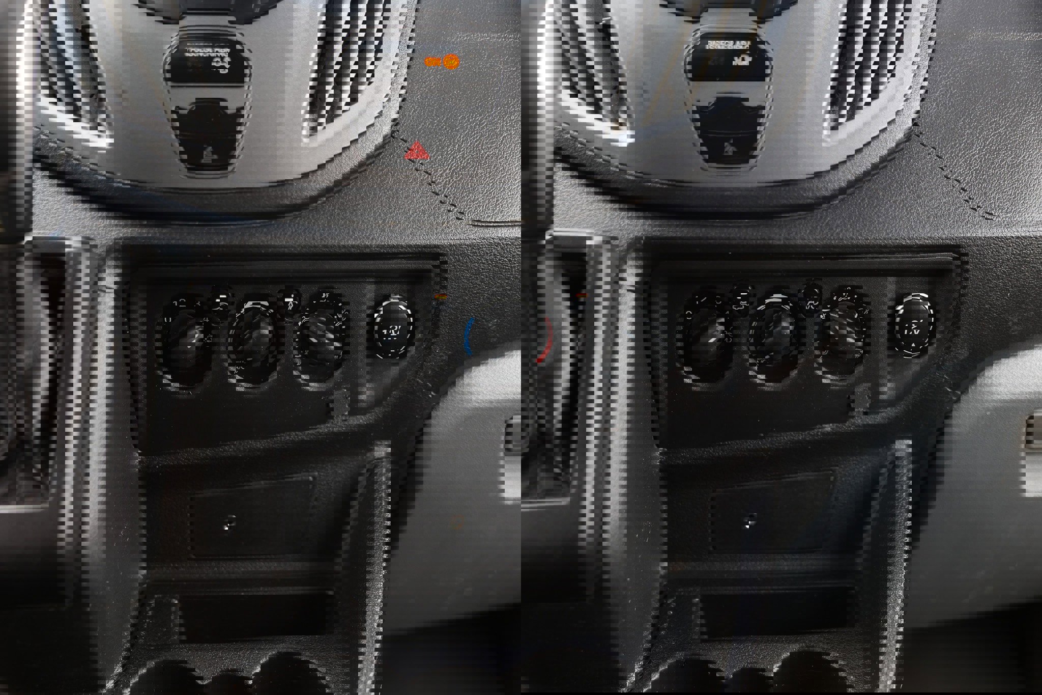 Used 2018 Ford Transit 250 130 Low Roof w/ Exterior Upgrade Package image 34