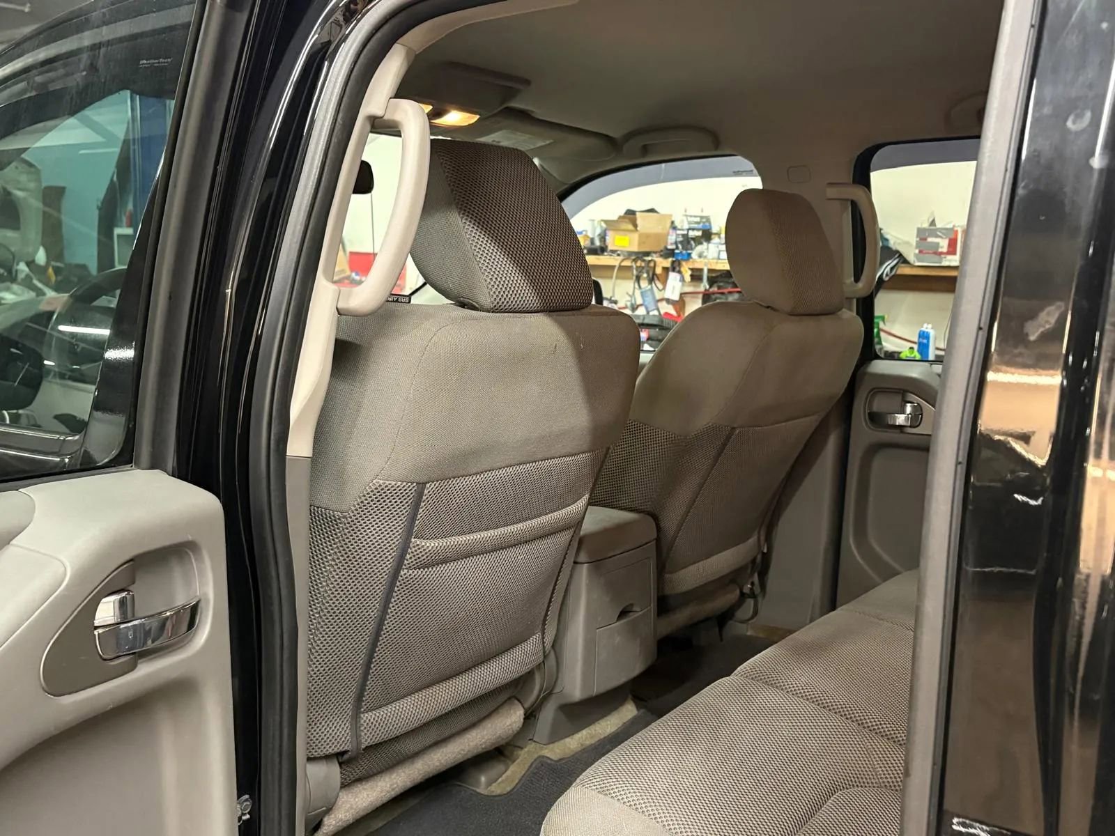 Used 2016 Nissan Frontier SV image 22