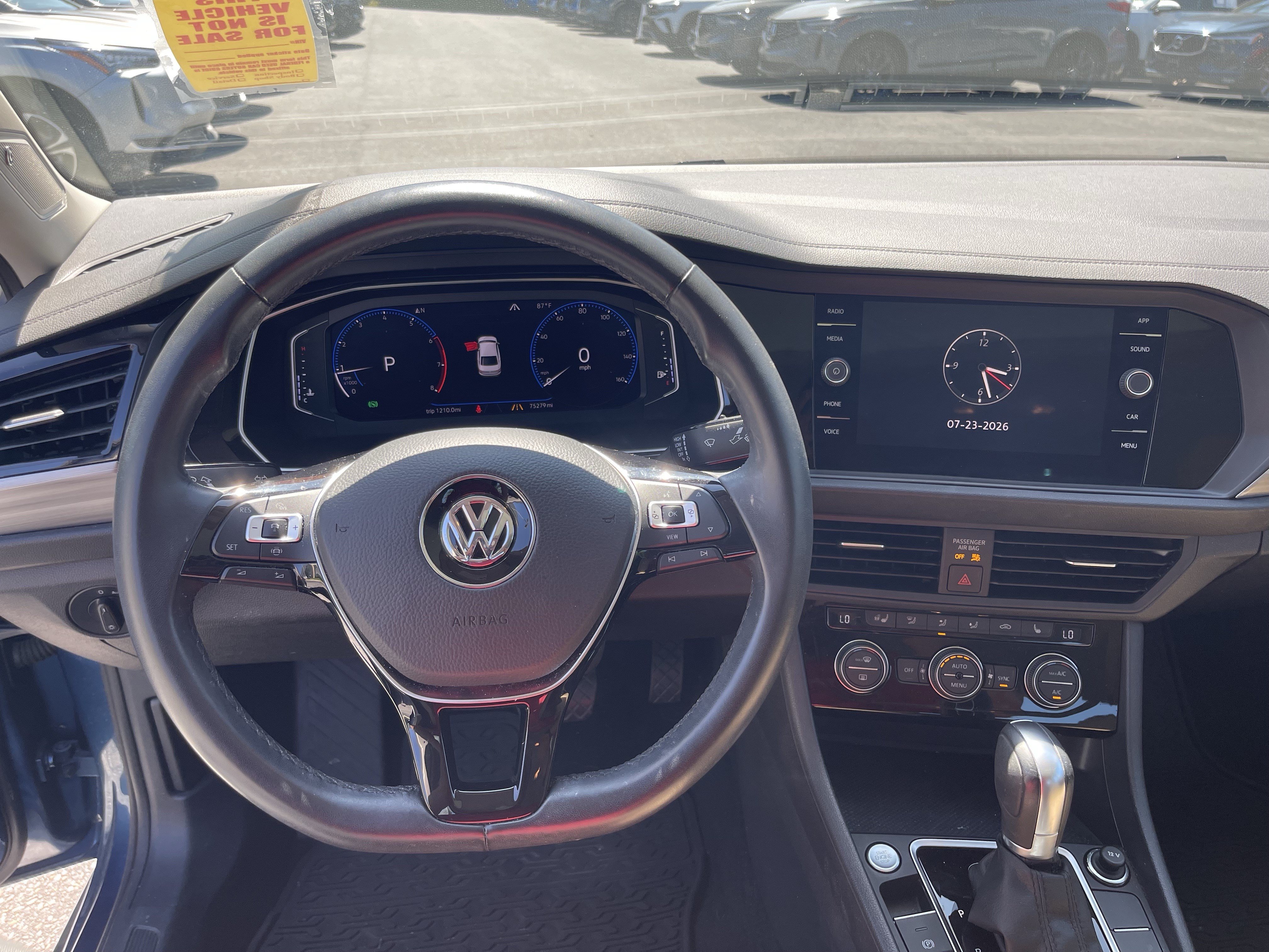 Used 2019 Volkswagen Jetta SEL w/ Cold Weather Package FWD image 12
