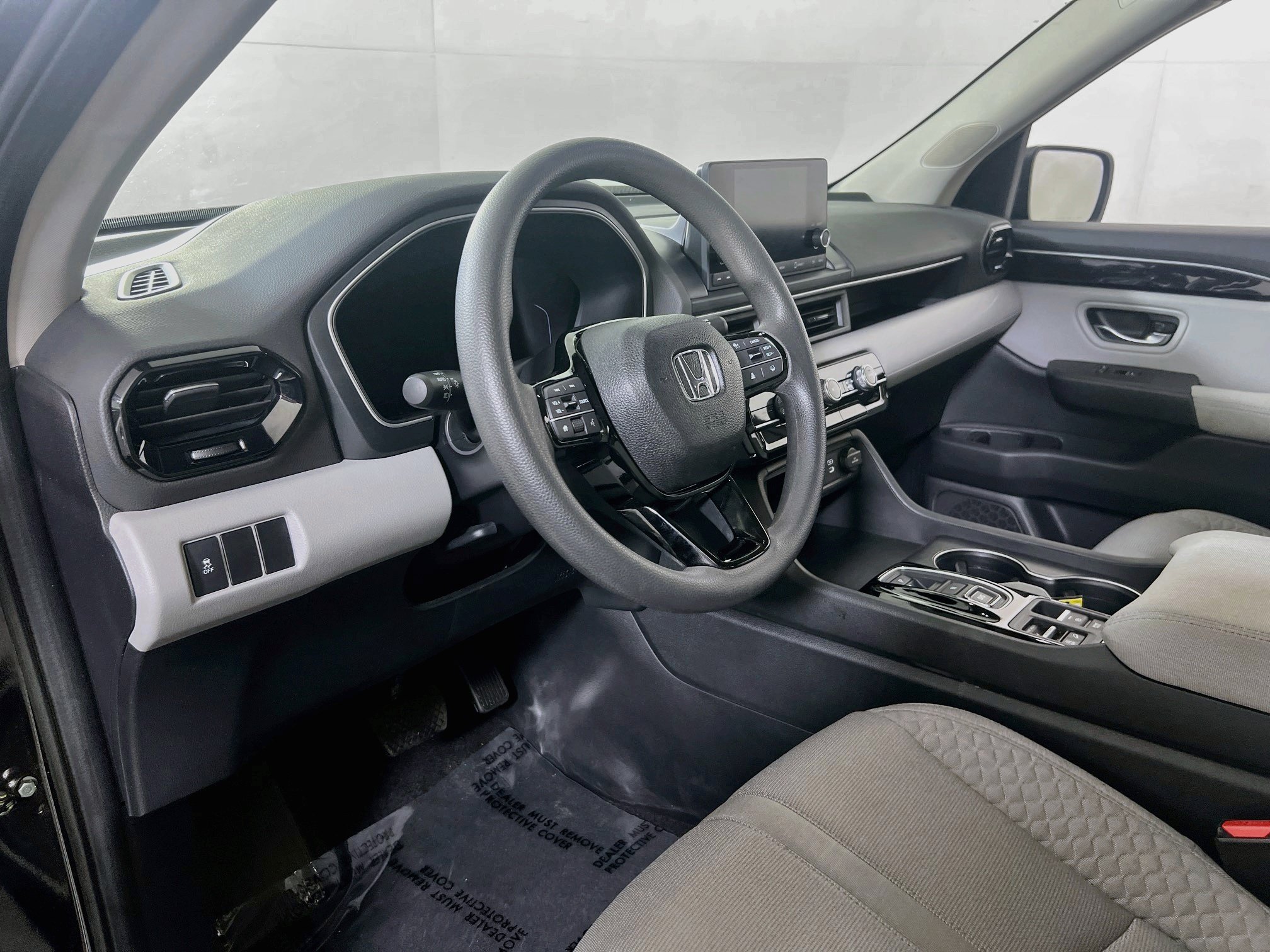 Used 2023 Honda Pilot LX image 9