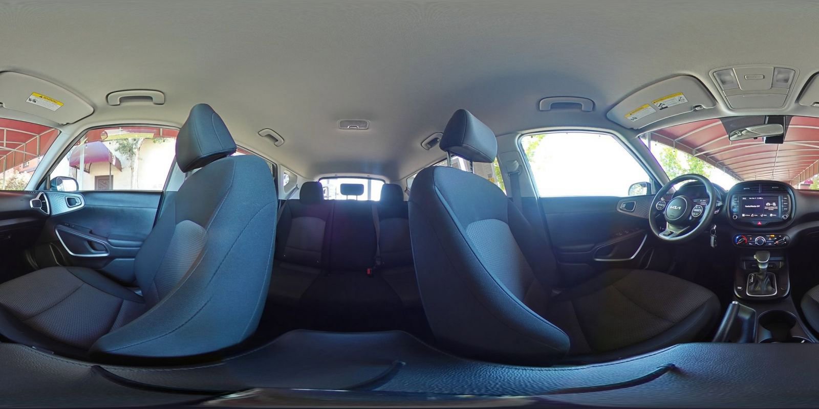 Used 2025 Kia Soul LX w/ LX Technology Package image 40