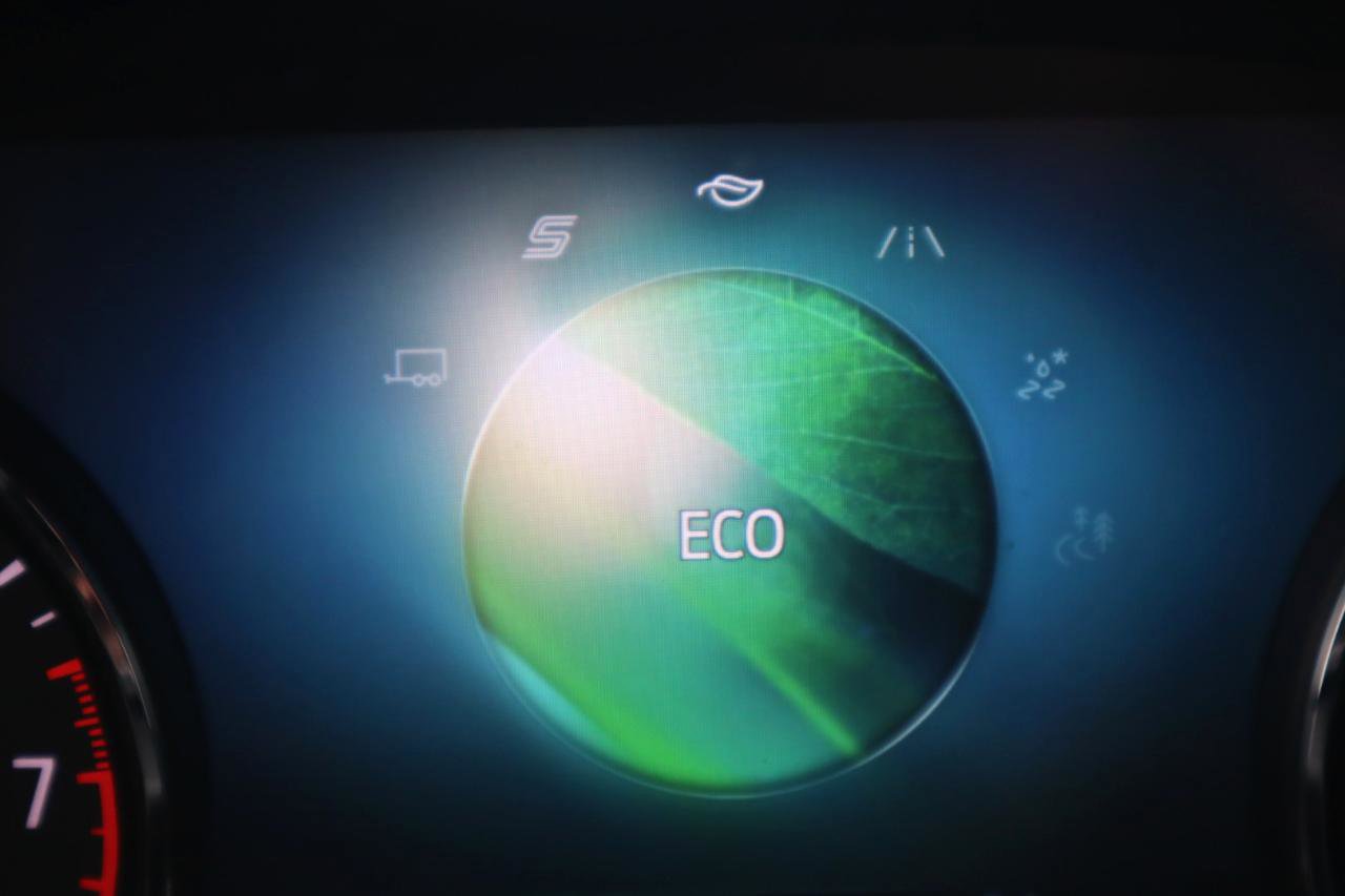 Used 2021 Ford Explorer XLT w/ Equipment Group 202A image 80