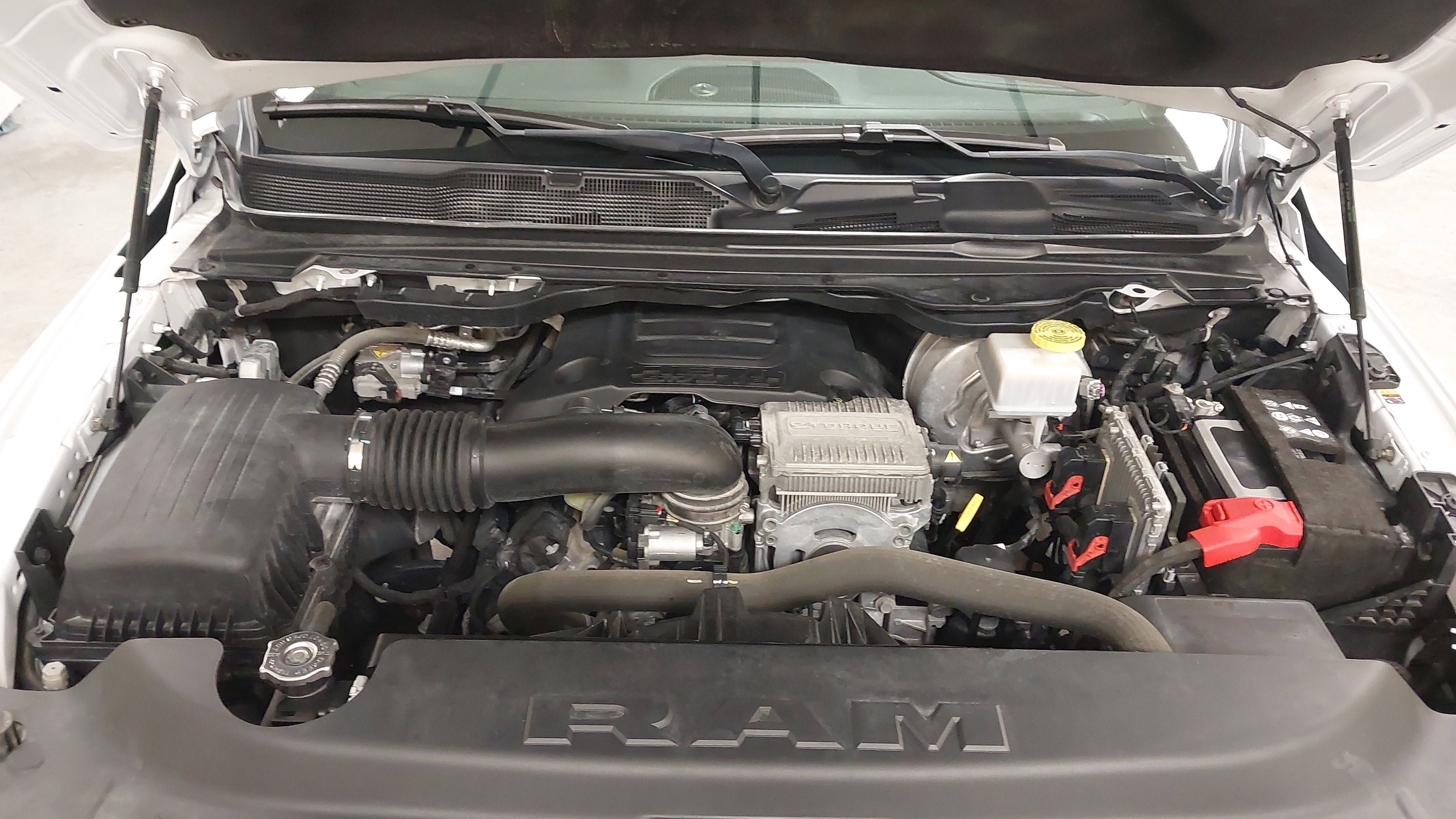 Used 2022 RAM 1500 Laramie AWD/4WD image 30