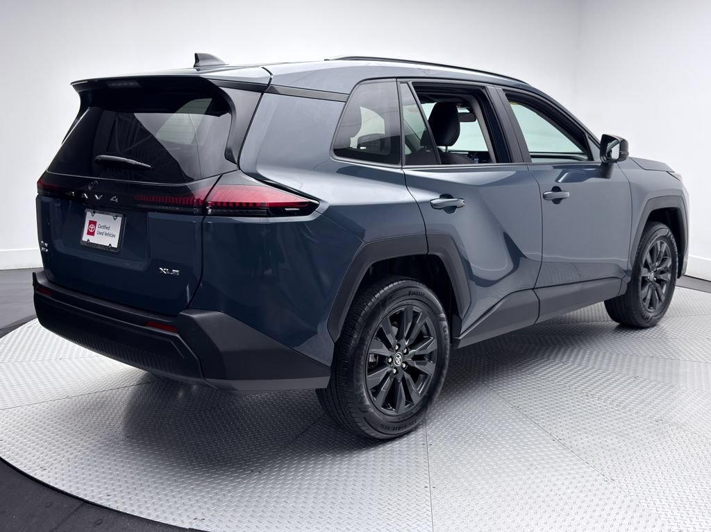 Used 2026 Toyota RAV4 XLE Premium AWD/4WD image 5