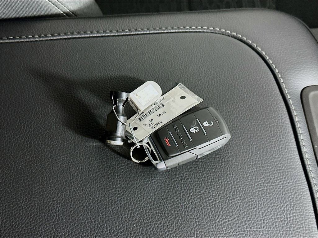 New 2026 RAM 2500 Tradesman AWD/4WD image 19