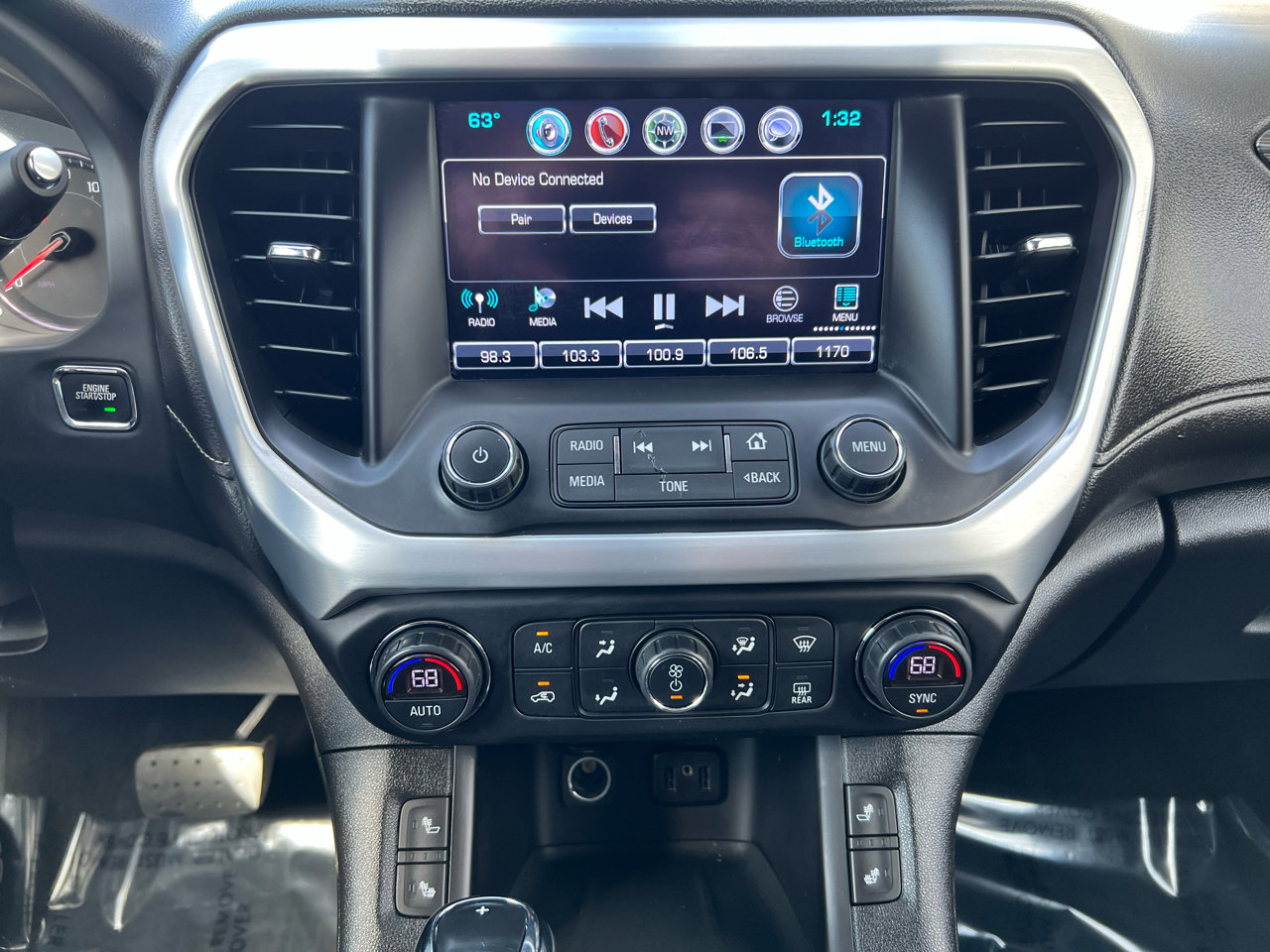 Used 2018 GMC Acadia SLT image 19