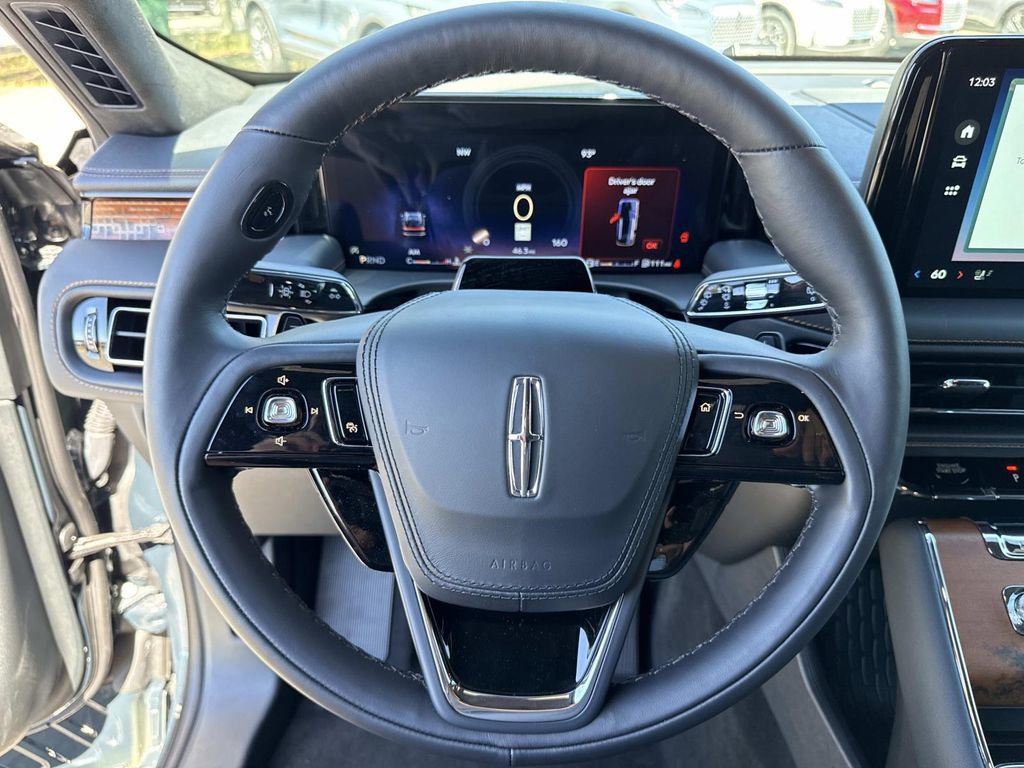 New 2025 Lincoln Aviator Black Label image 27