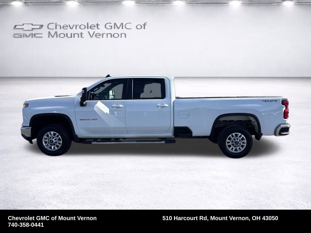 Used 2024 Chevrolet Silverado 2500 LT AWD/4WD image 2