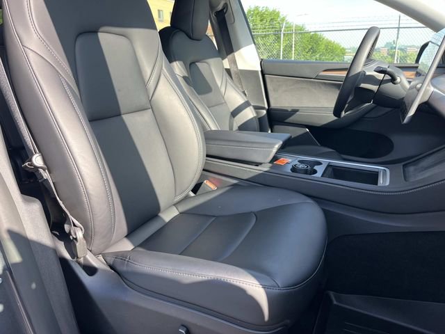 Used 2023 Tesla Model Y Performance AWD/4WD image 27