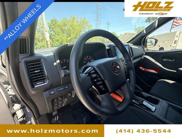 Used 2022 Nissan Frontier PRO-4X AWD/4WD image 11