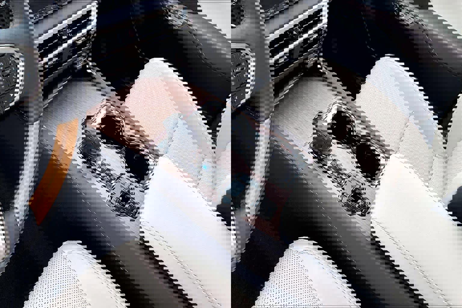 Used 2024 Lexus RX 350 Premium w/ Accessory Package (Z1) image 14