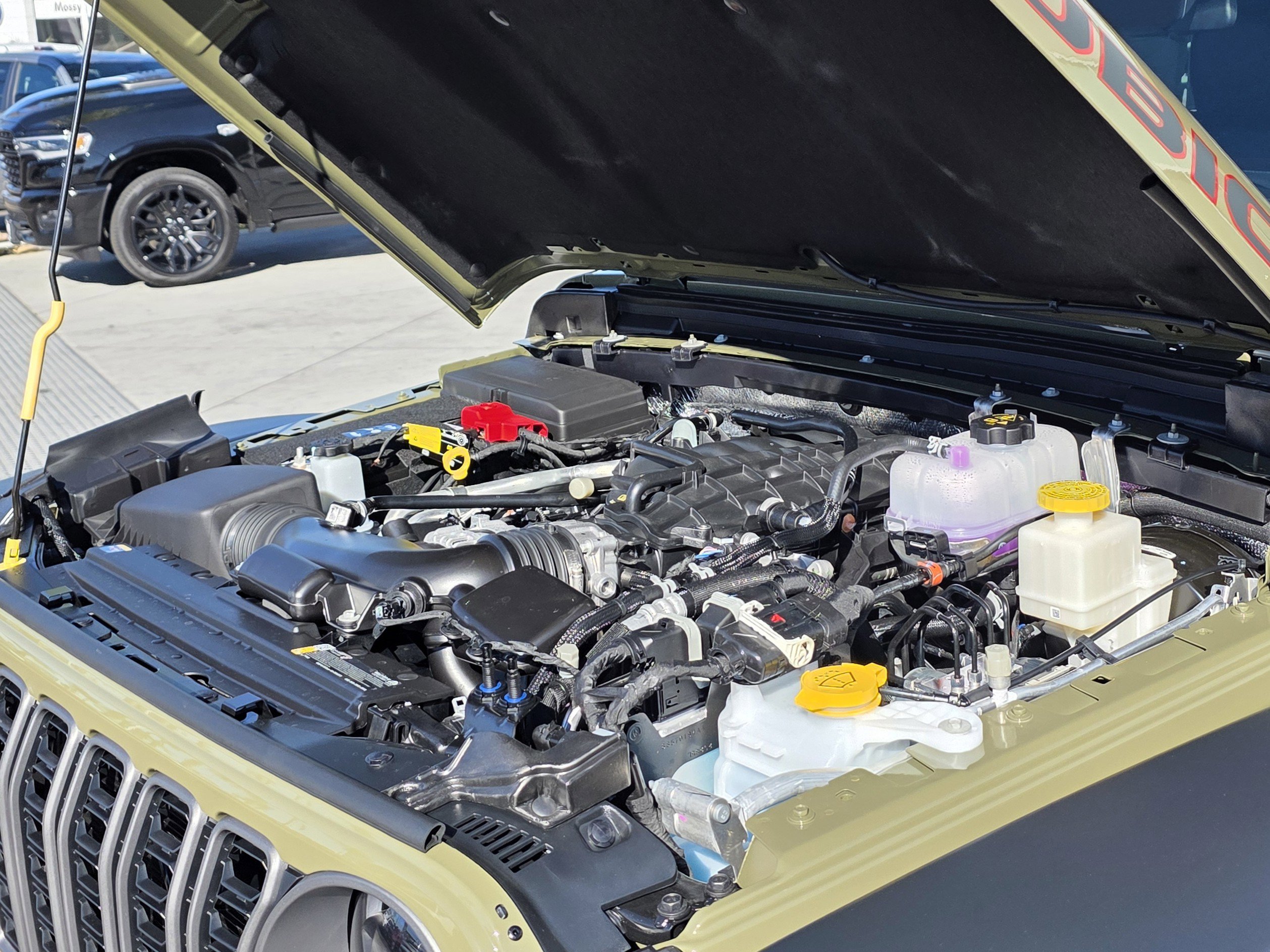 New 2026 Jeep Gladiator Rubicon w/ Steel Power Dome Hood Package AWD/4WD image 19