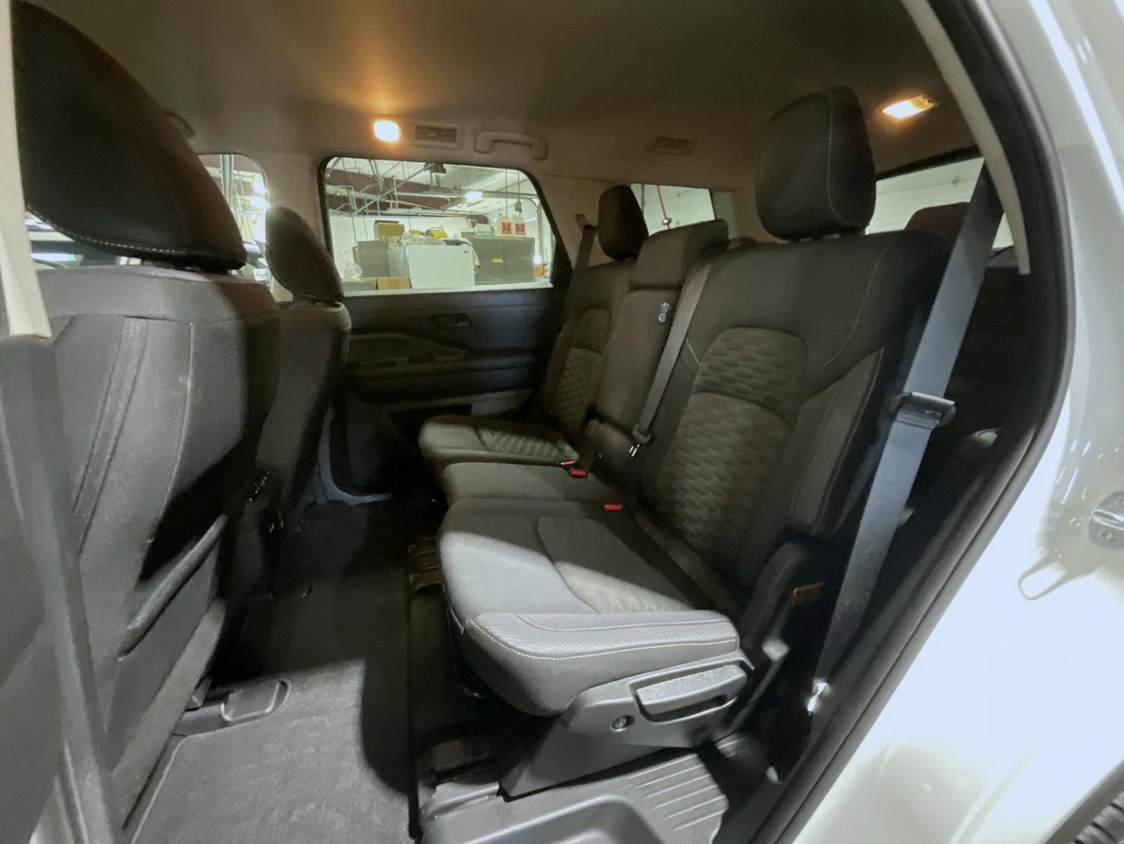 Used 2024 Nissan Pathfinder SV w/ Lighting Package (N92) image 19