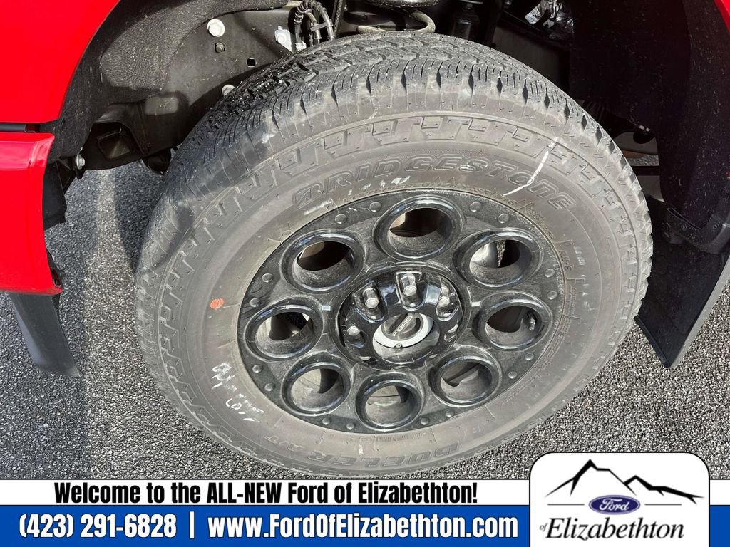 New 2025 Ford F350 XLT w/ Black Appearance Package image 9