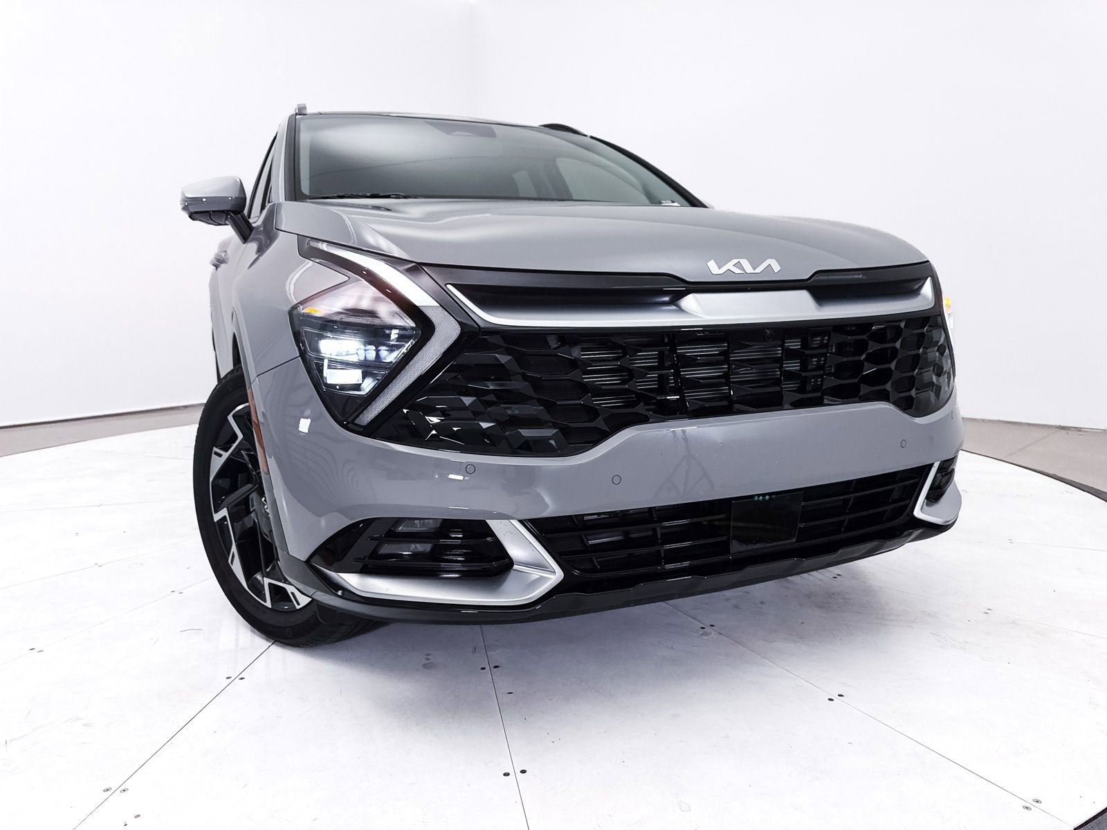 Certified 2025 Kia Sportage SX FWD image 8
