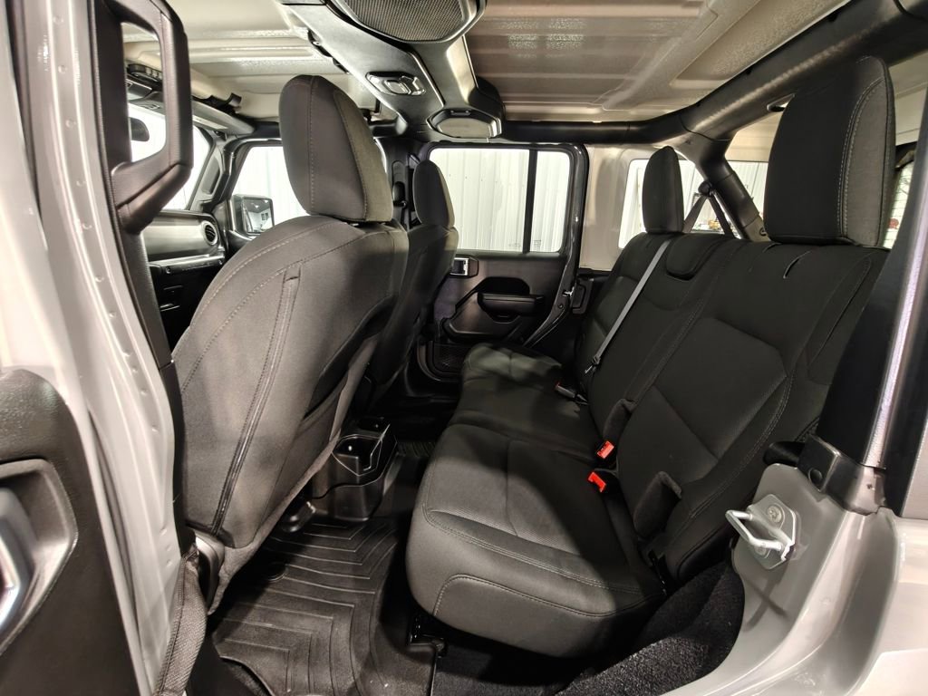 Used 2022 Jeep Wrangler Unlimited Sport image 25