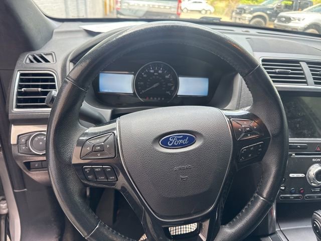 Used 2018 Ford Explorer Limited FWD image 19