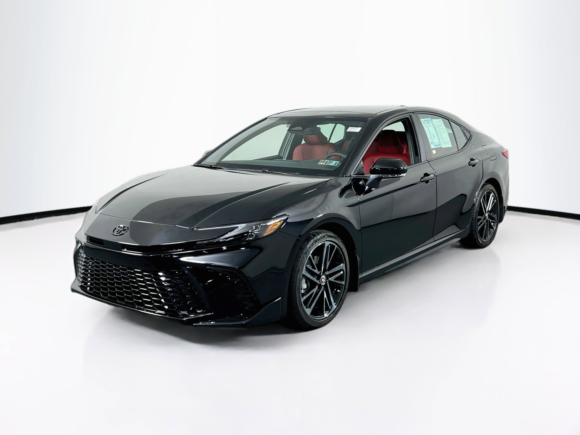 Used 2026 Toyota Camry XSE FWD image 1