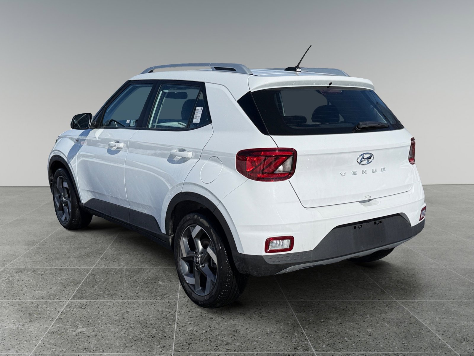 New 2025 Hyundai Venue SEL image 3