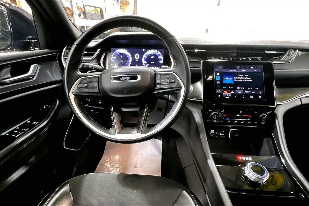 Used 2021 Jeep Grand Cherokee L Altitude image 5