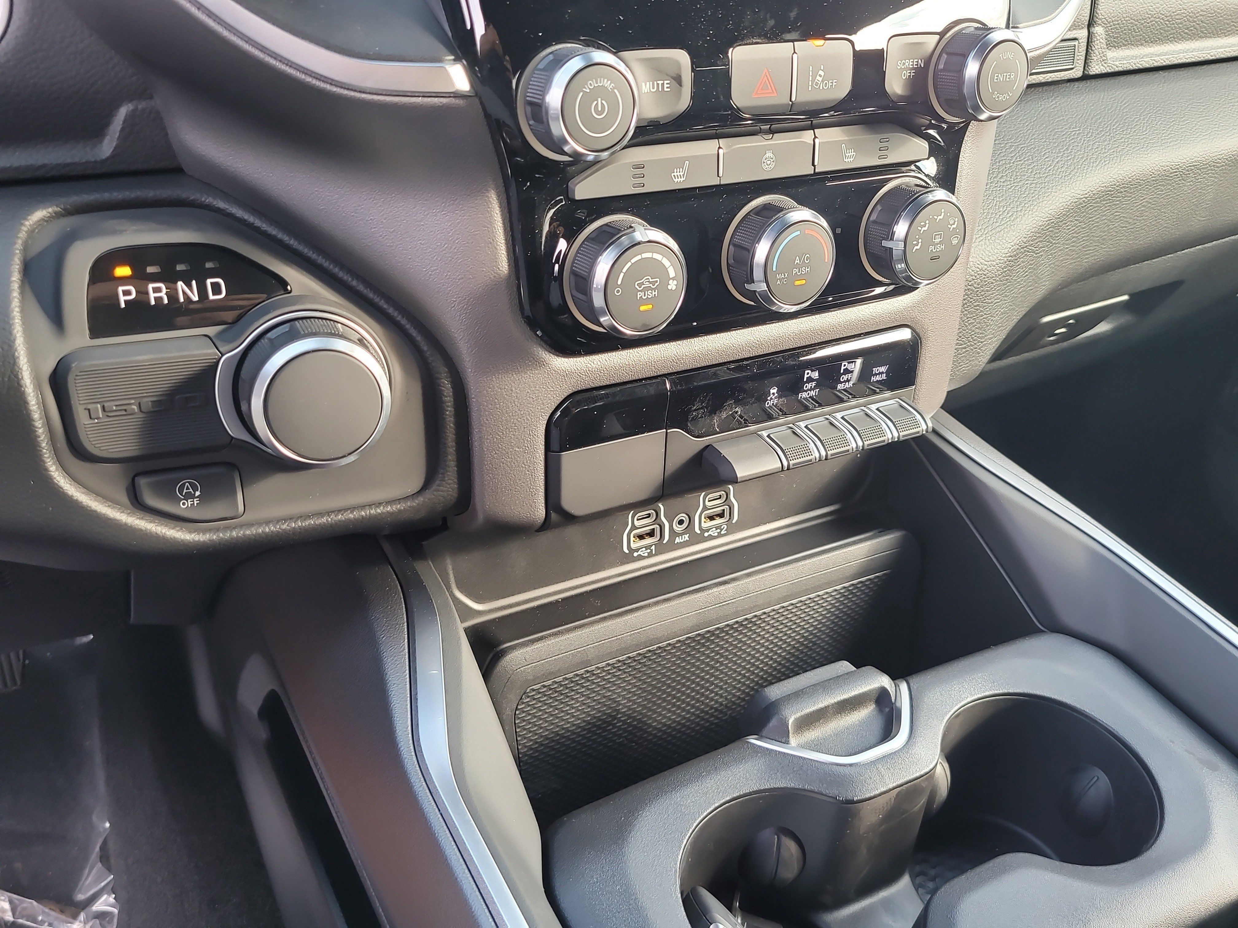 New 2026 RAM 1500 Big Horn w/ Night Edition RWD image 18