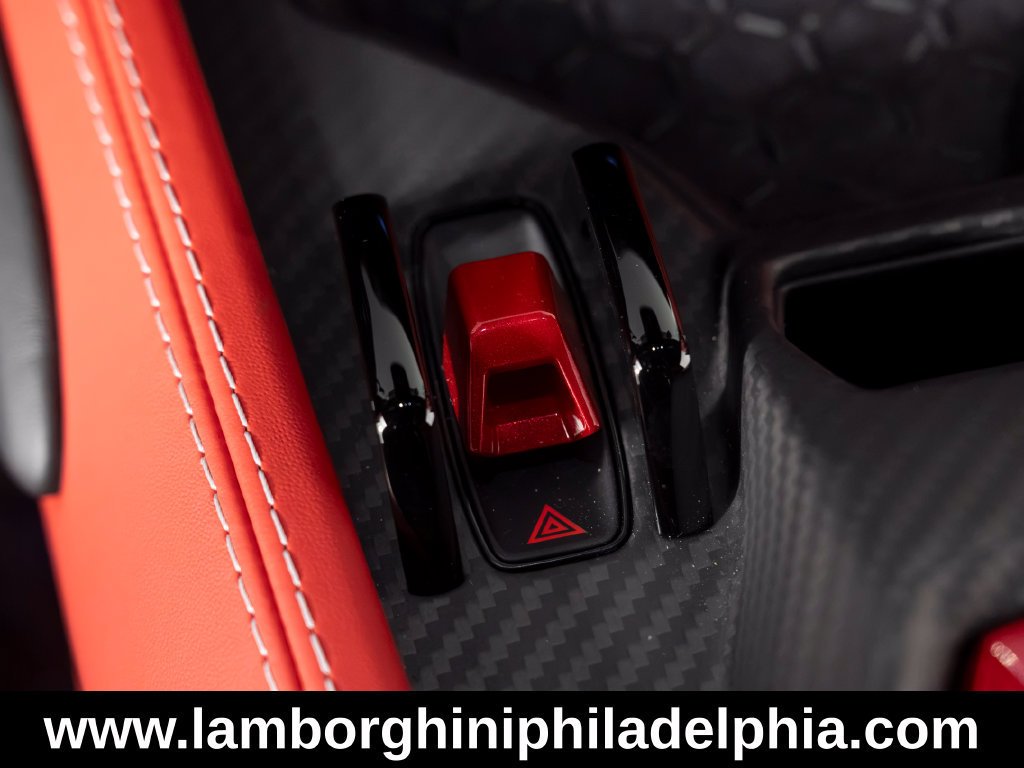 Used 2026 Lamborghini Revuelto AWD/4WD image 34