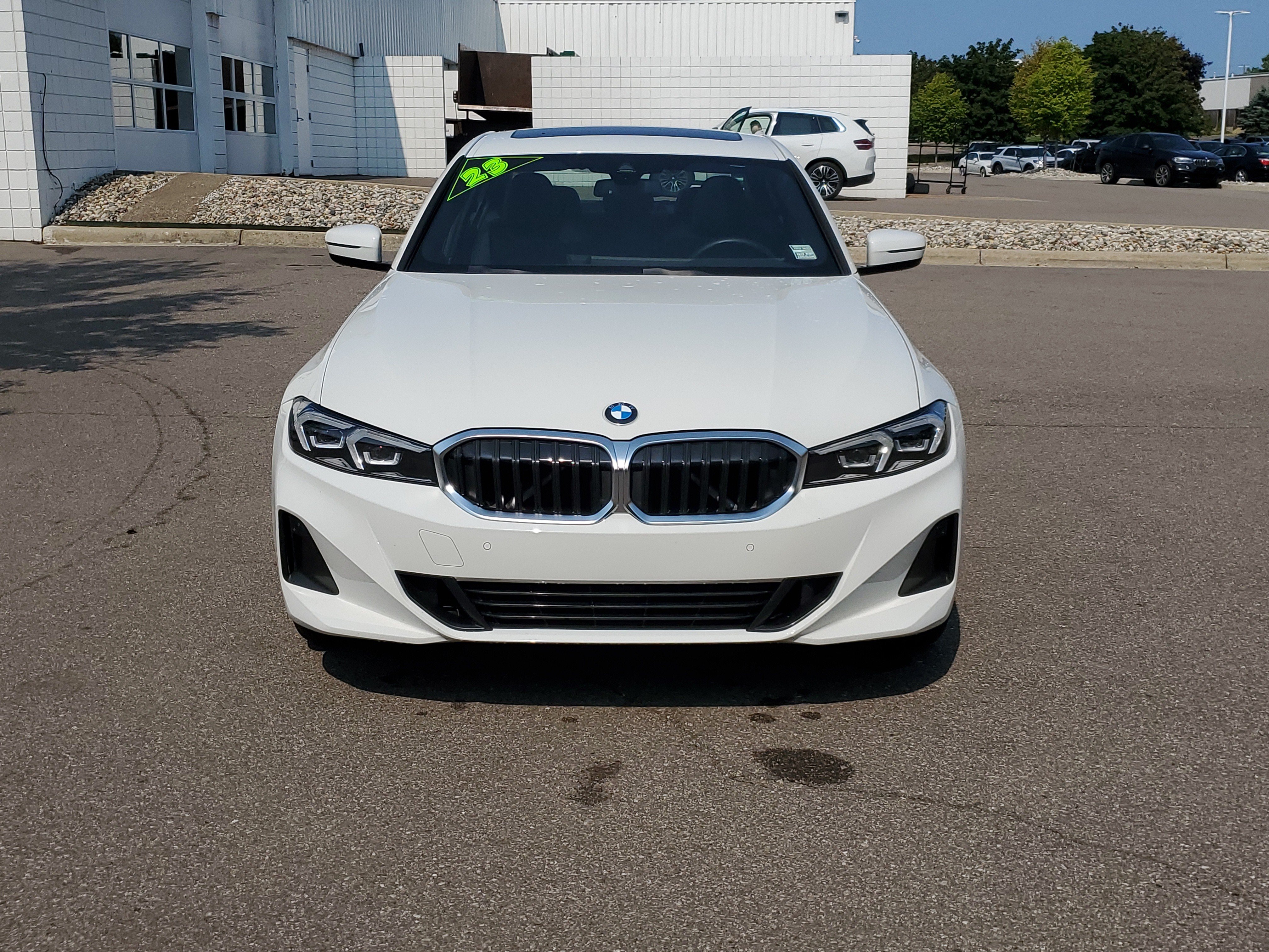 Certified 2023 BMW 330i xDrive Sedan w/ Driving Assistance Package AWD/4WD image 8