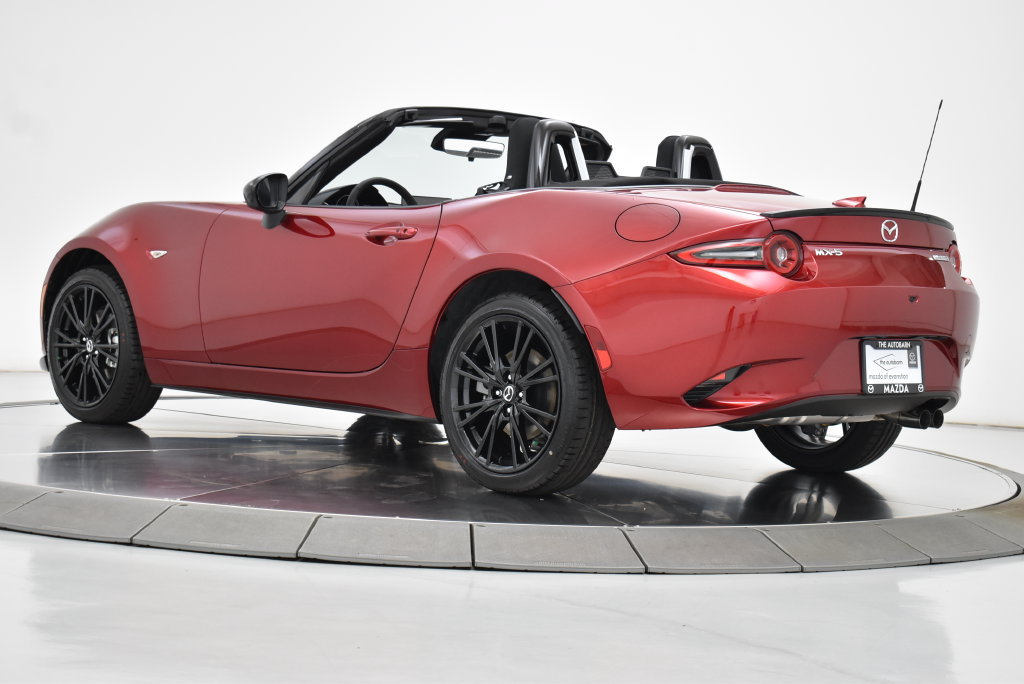 New 2026 MAZDA MX-5 Miata Club RWD image 18