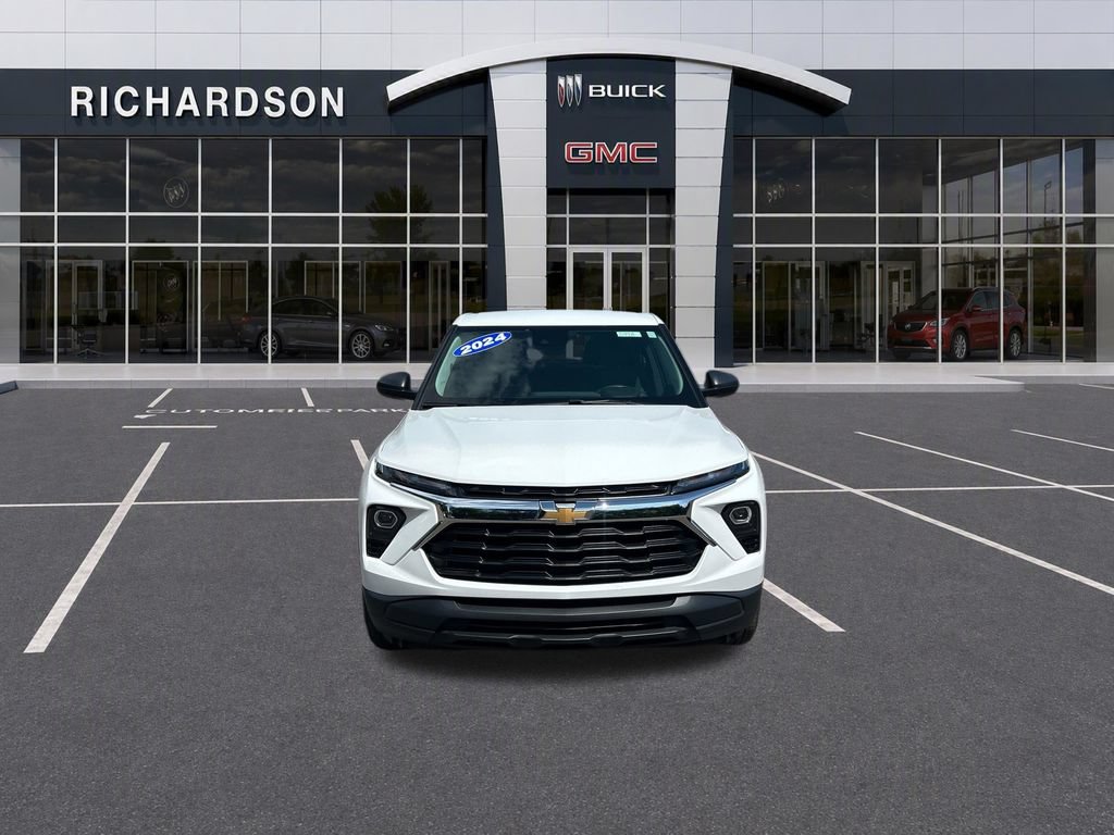Used 2024 Chevrolet TrailBlazer LS w/ LS Convenience Package AWD/4WD image 9