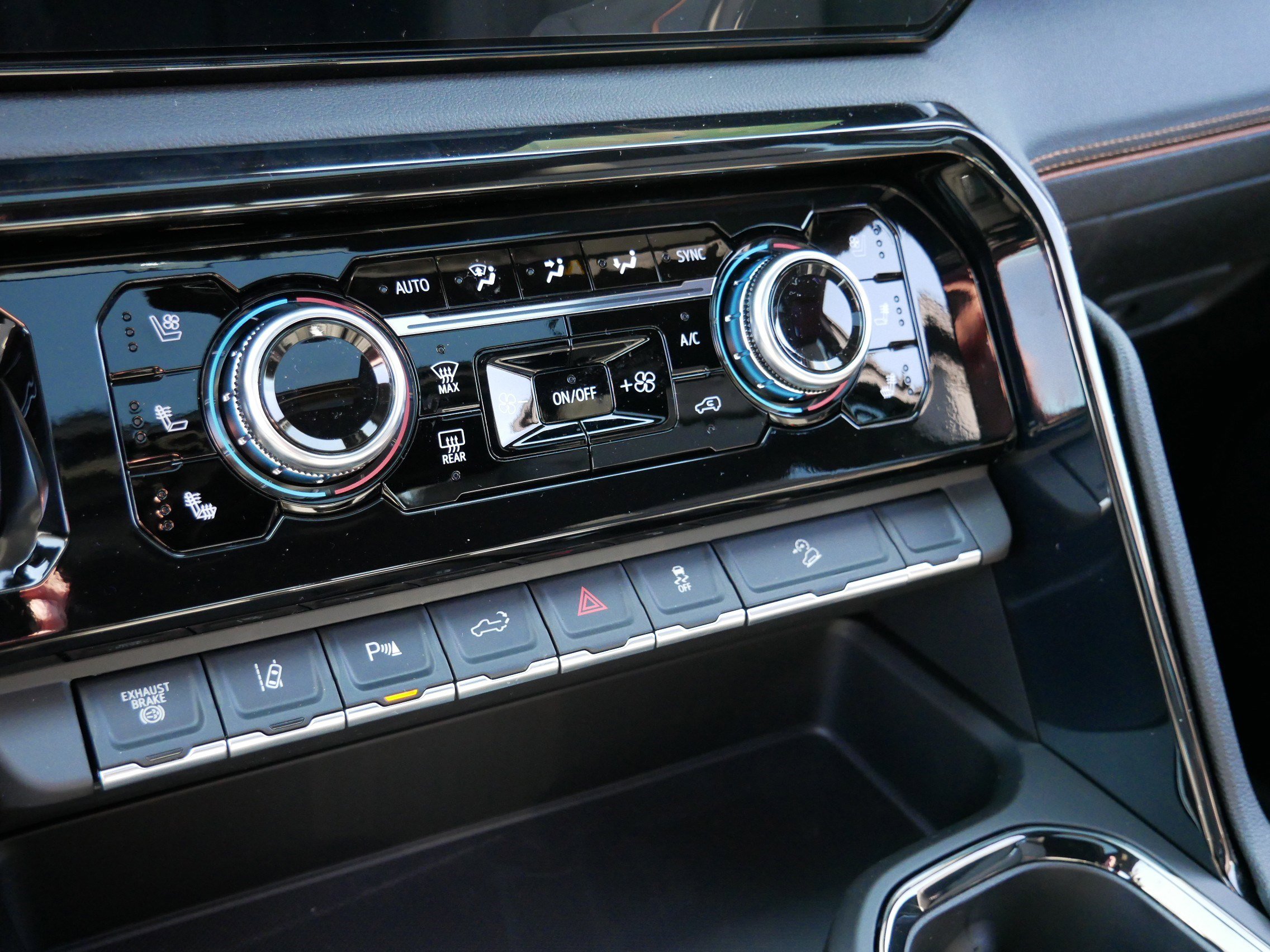 New 2026 GMC Sierra 3500 AT4 image 19