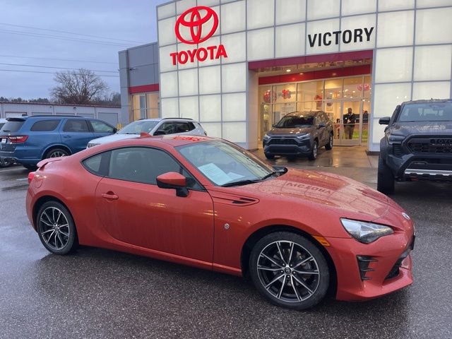 Used 2017 Toyota 86 image 1
