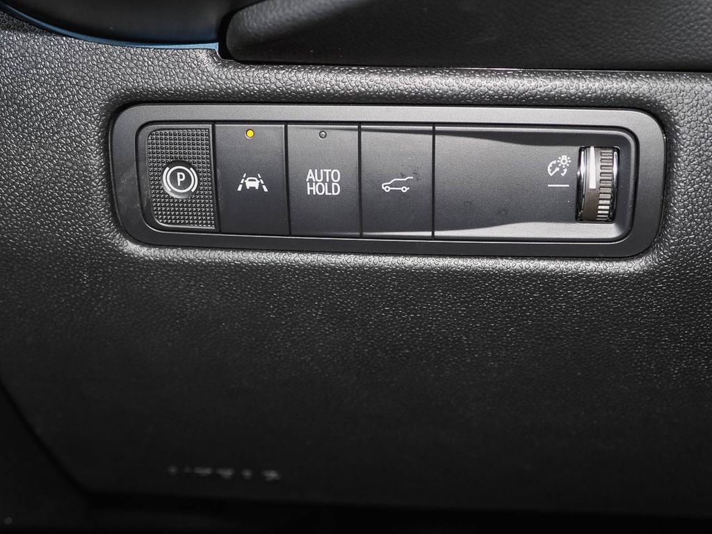 Used 2025 Chevrolet Equinox EV LT w/ Convenience Package FWD image 26