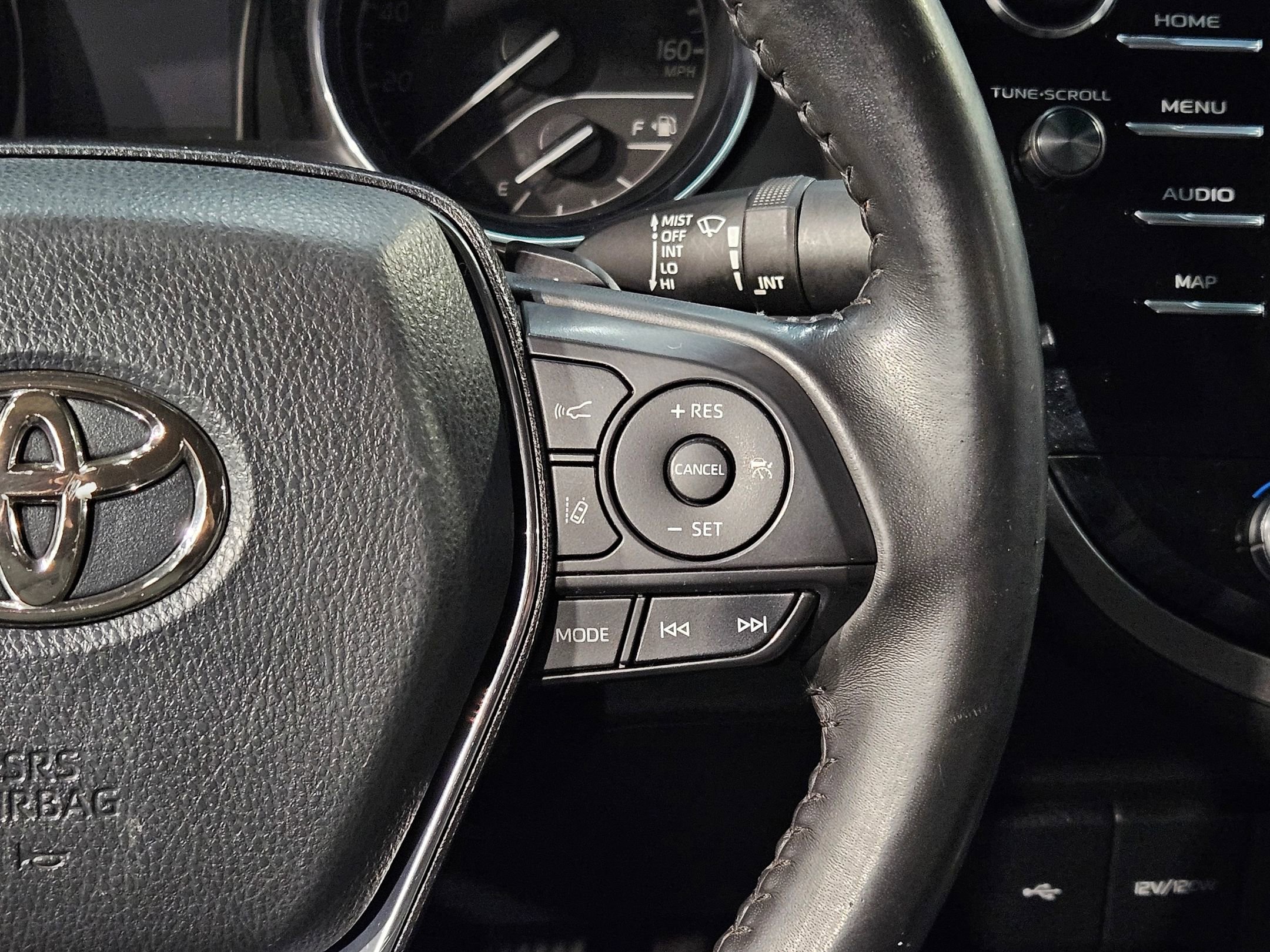 Used 2020 Toyota Camry SE image 27