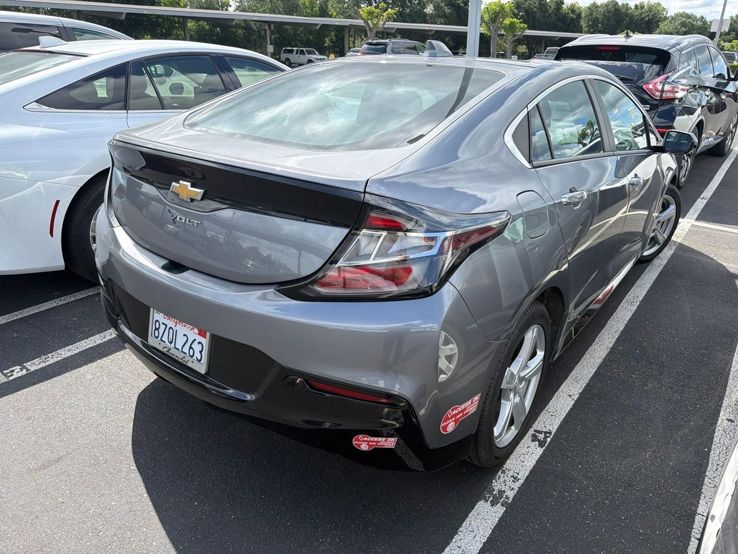 Used 2018 Chevrolet Volt LT FWD image 7