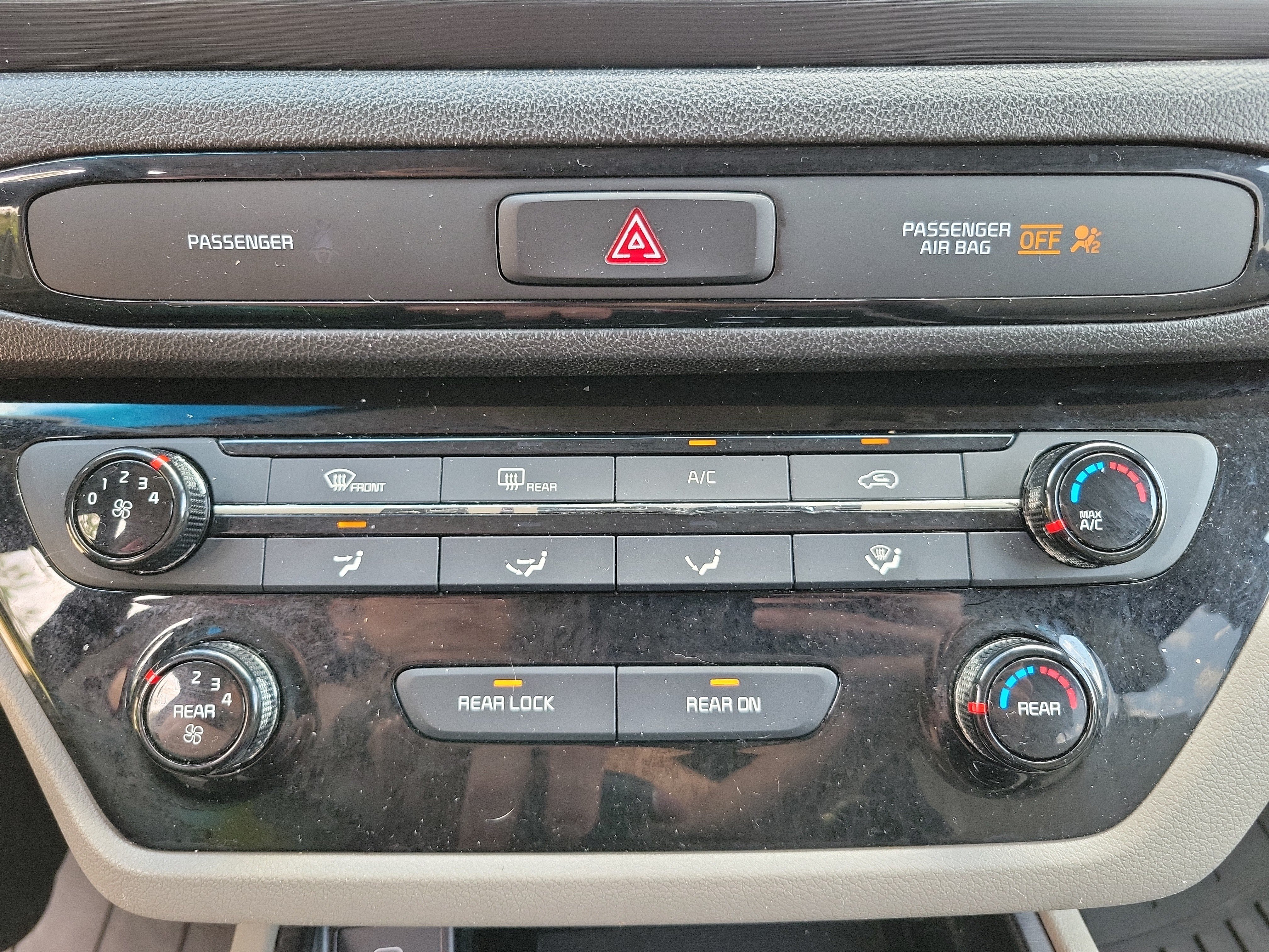 Used 2020 Kia Sedona EX FWD image 12