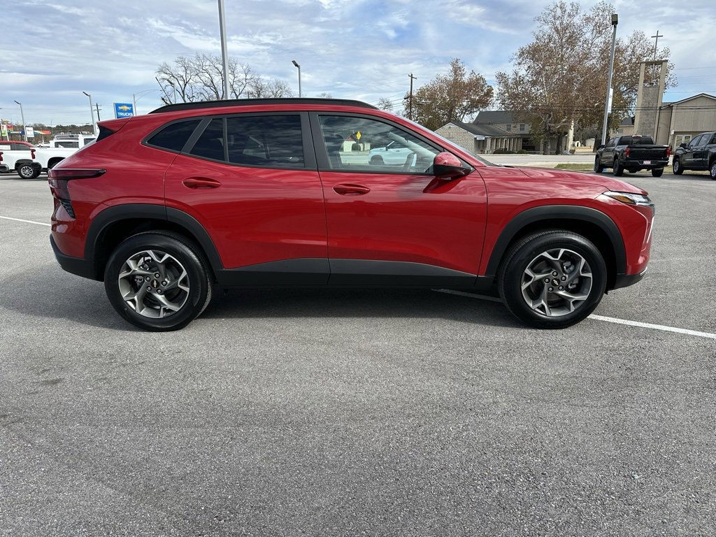 New 2026 Chevrolet Trax LT image 6