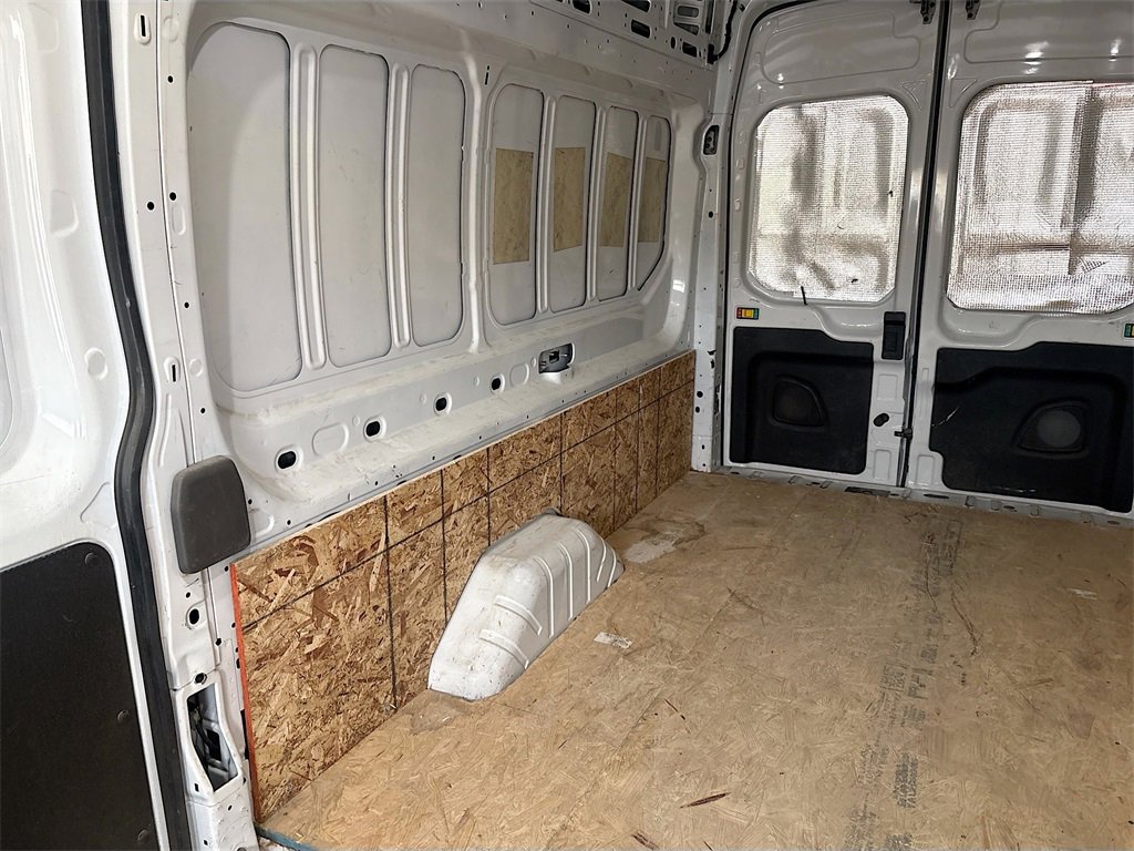 Used 2022 Ford Transit 250 148 High Roof Extended image 22