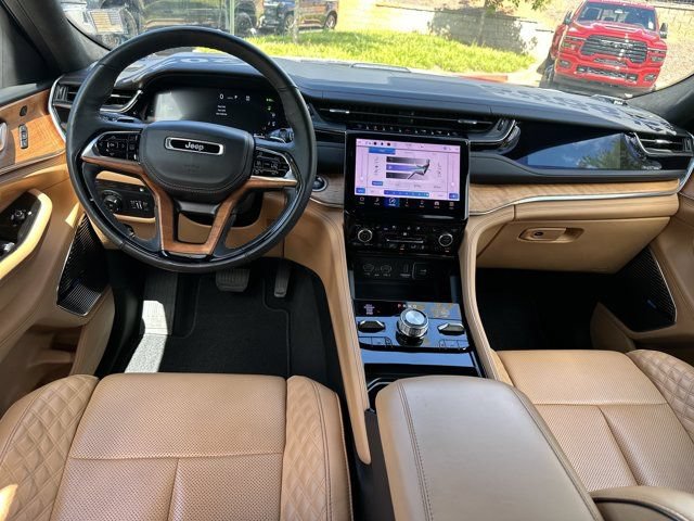 Certified 2022 Jeep Grand Cherokee Summit AWD/4WD image 25