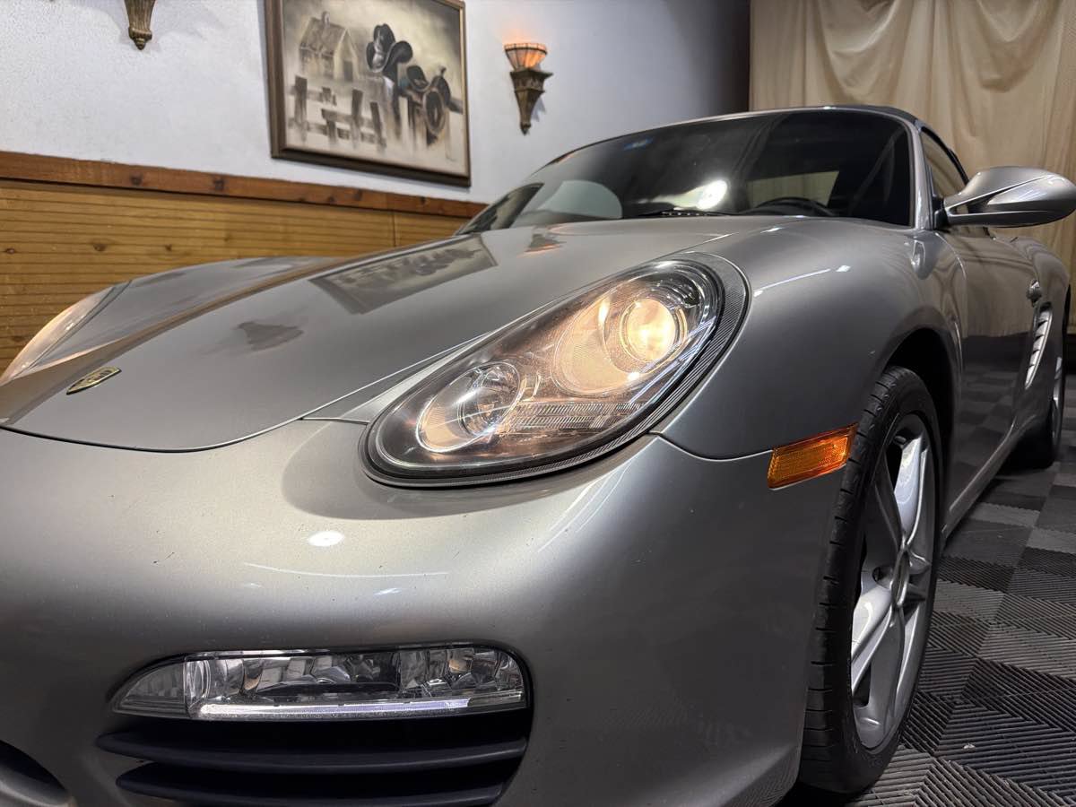 Used 2011 Porsche Boxster S RWD image 10