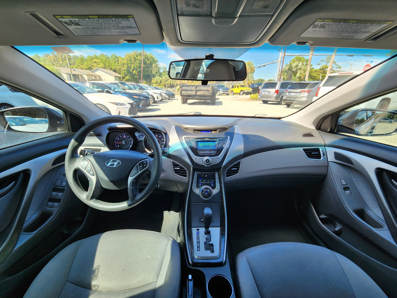 Used 2013 Hyundai Elantra GLS w/ Preferred Pkg image 9