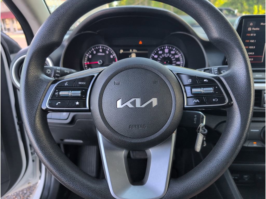 Used 2024 Kia Forte LXS w/ LXS Technology Package image 21