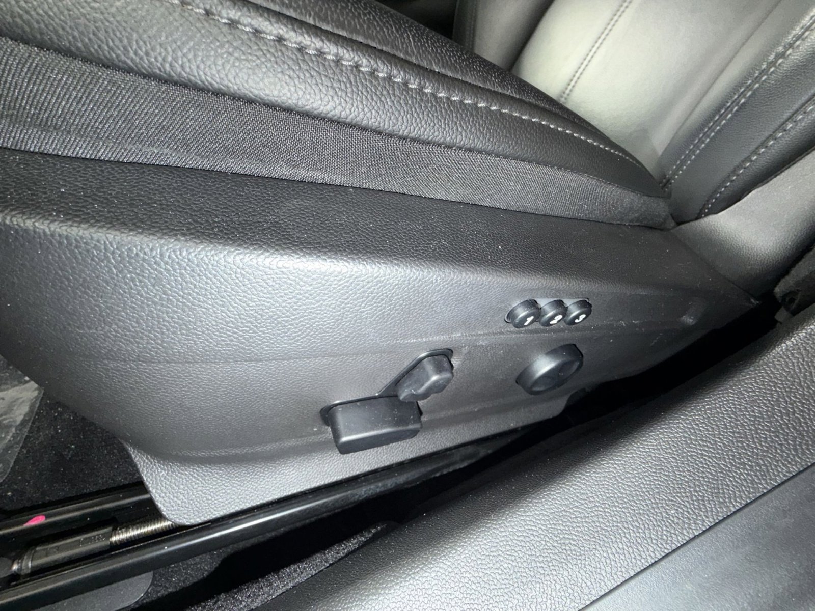 Used 2024 Alfa Romeo Giulia Ti image 14