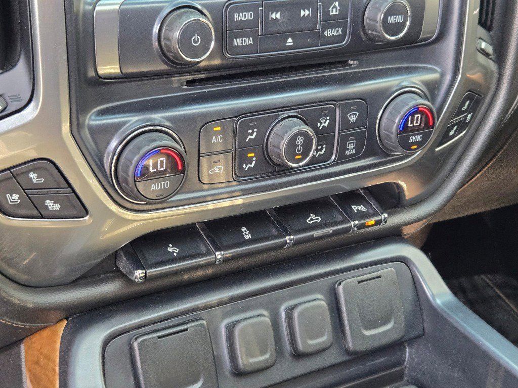 Used 2017 Chevrolet Silverado 1500 LTZ w/ High Desert Package image 27