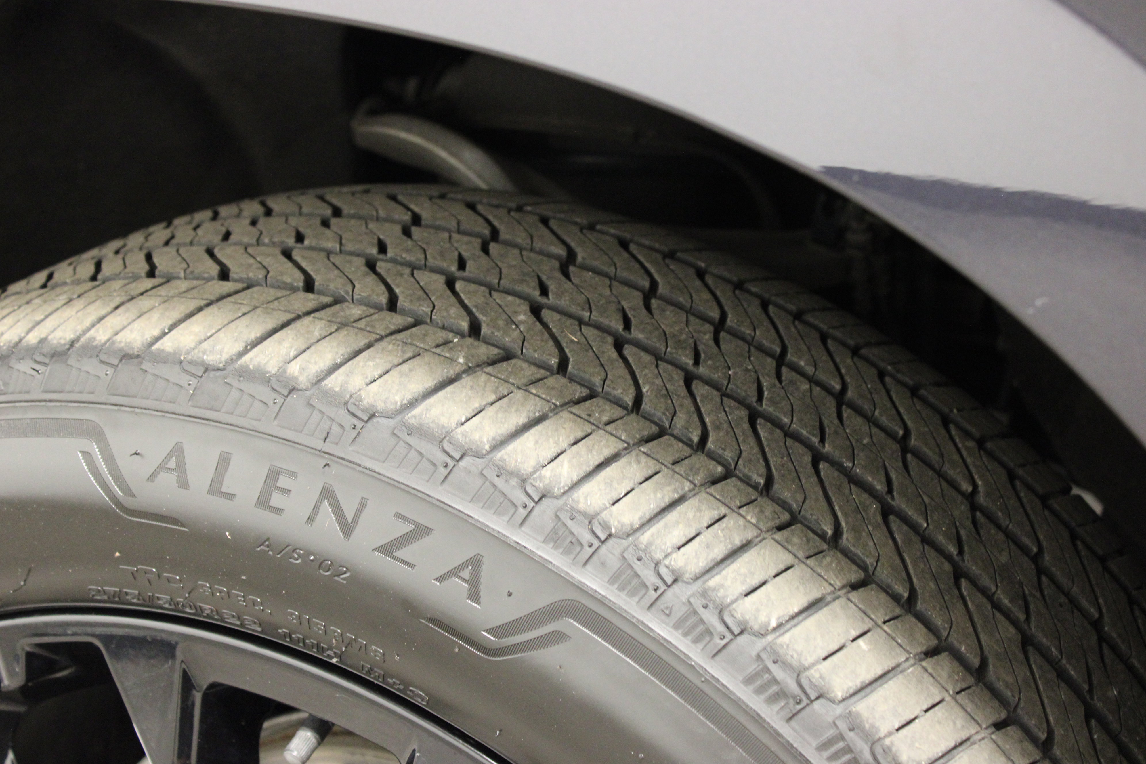 Used 2023 GMC Yukon SLE image 11