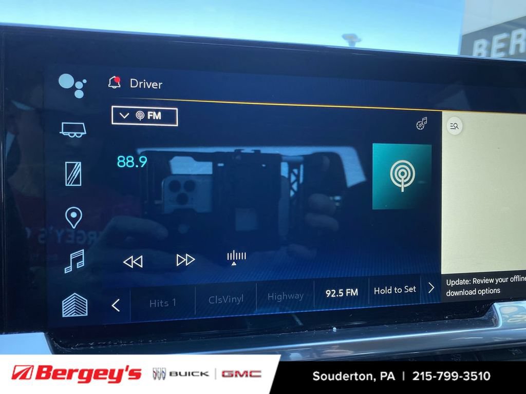 Certified 2022 Chevrolet Silverado 1500 LTZ AWD/4WD image 16