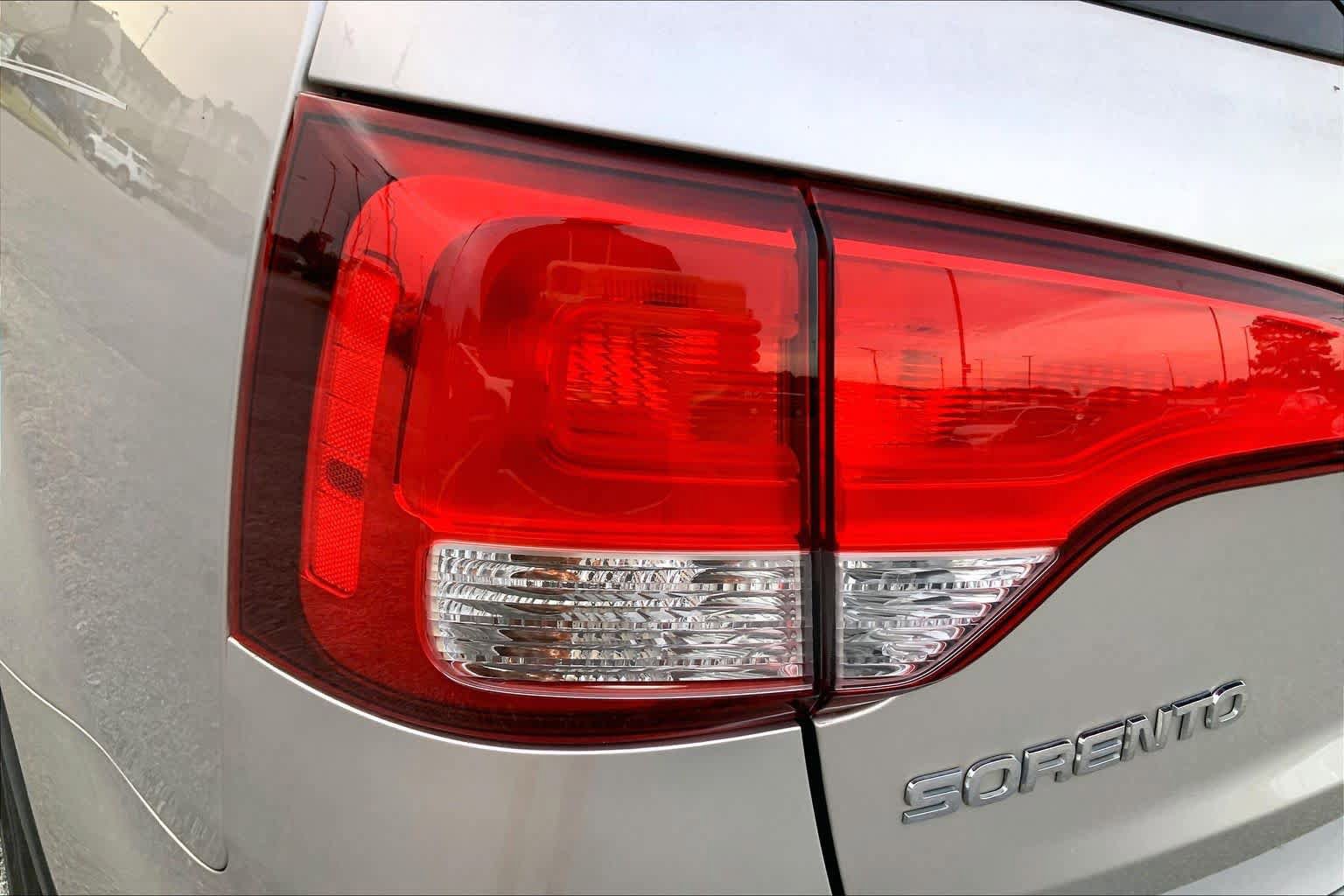 Used 2015 Kia Sorento LX FWD image 27