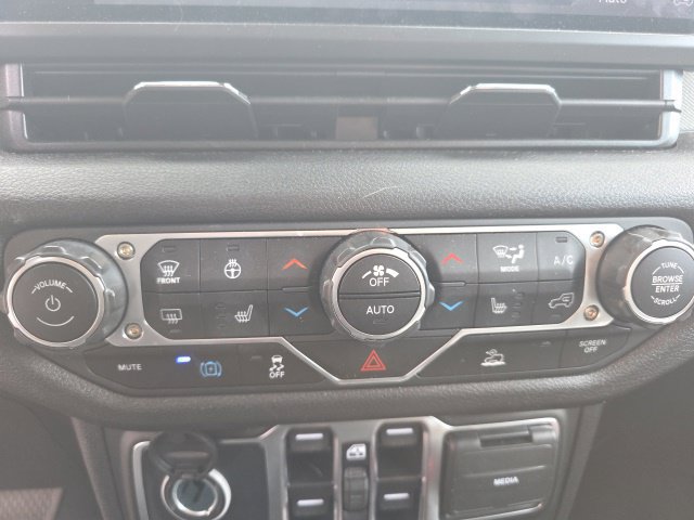 Used 2025 Jeep Wrangler Unlimited Sport S 4xe w/ Convenience Group AWD/4WD image 15